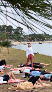 yoga et pinasse
